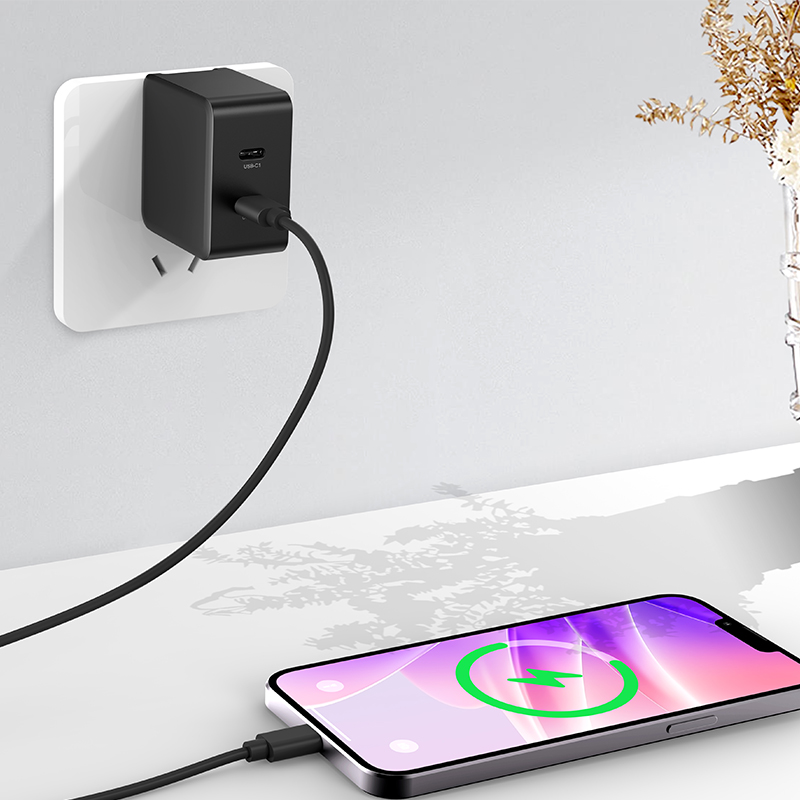 PD40W WALL CHARGER